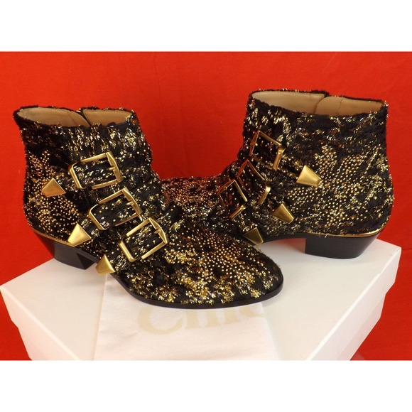 NIB CHLOE SUSANNA BLACK VELVET GOLD STUDS BUCKLES MOTORCYCLE ANKLE BOOTS 39 9 - Picture 8 of 12